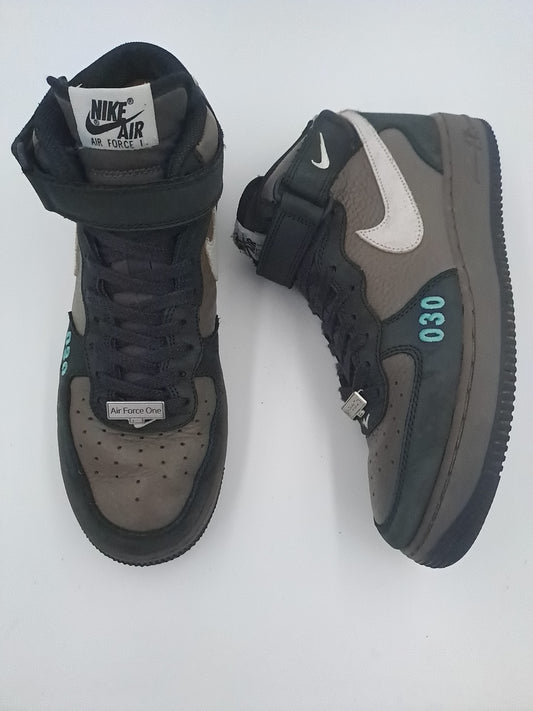 Nike Air Force 1 mid BERLIN taille 42