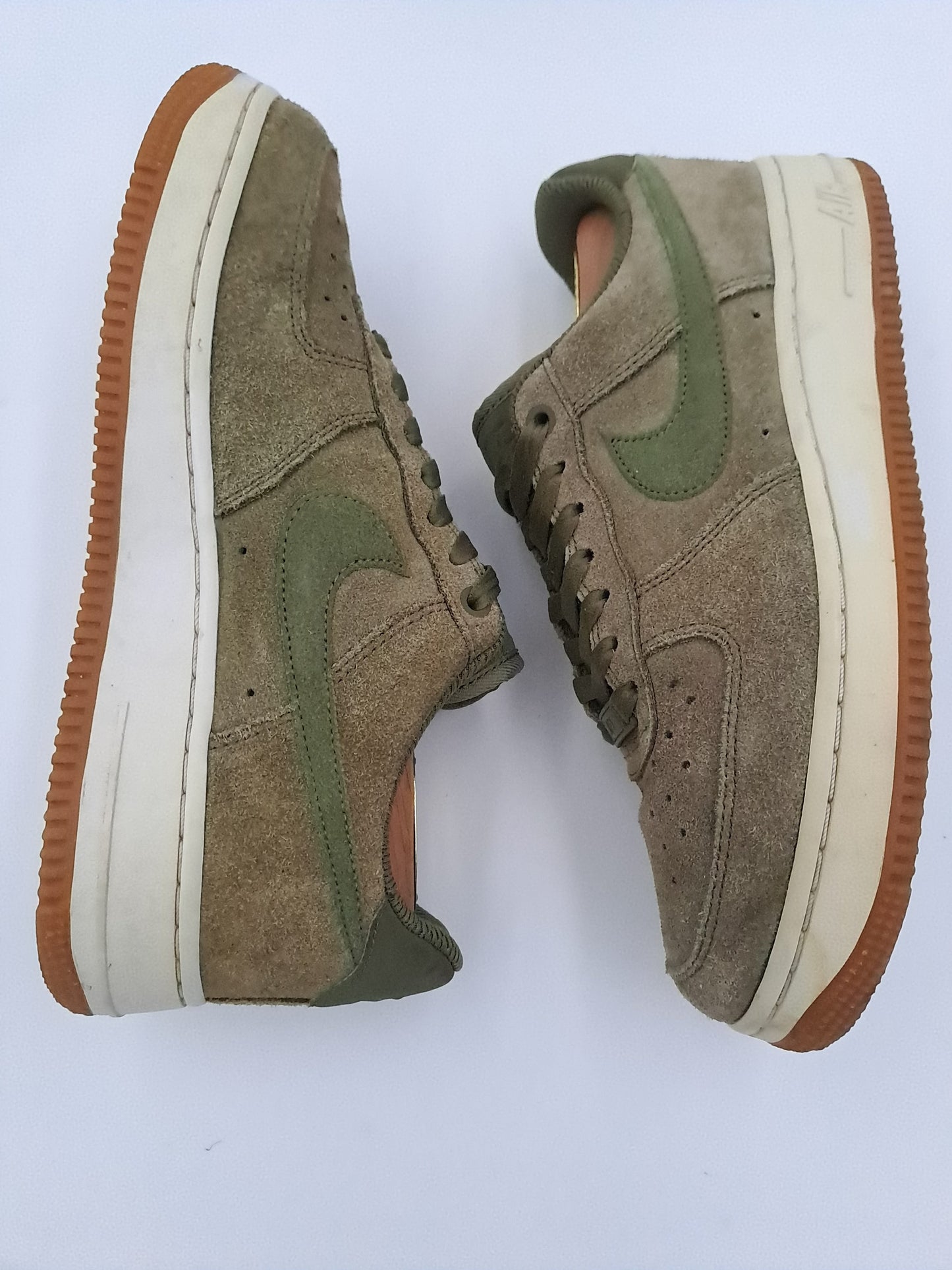 Nike Air Force 1 low suede khaki taille 40