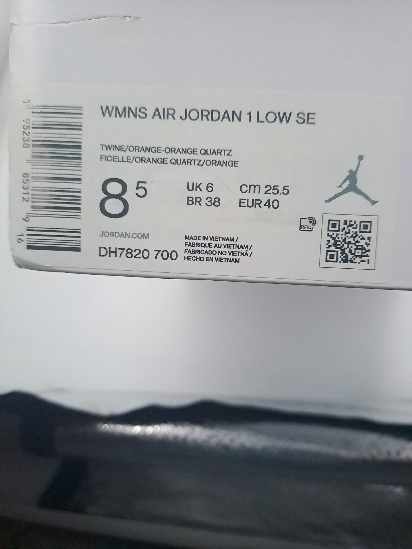 Nike air jordan 1 low Corduroy taille 40