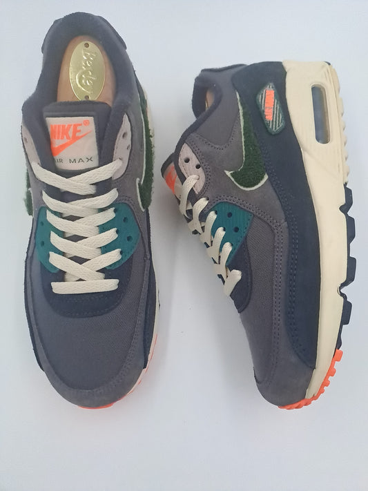 Nike Air Max 90 Oil Grey rainforest taille 40