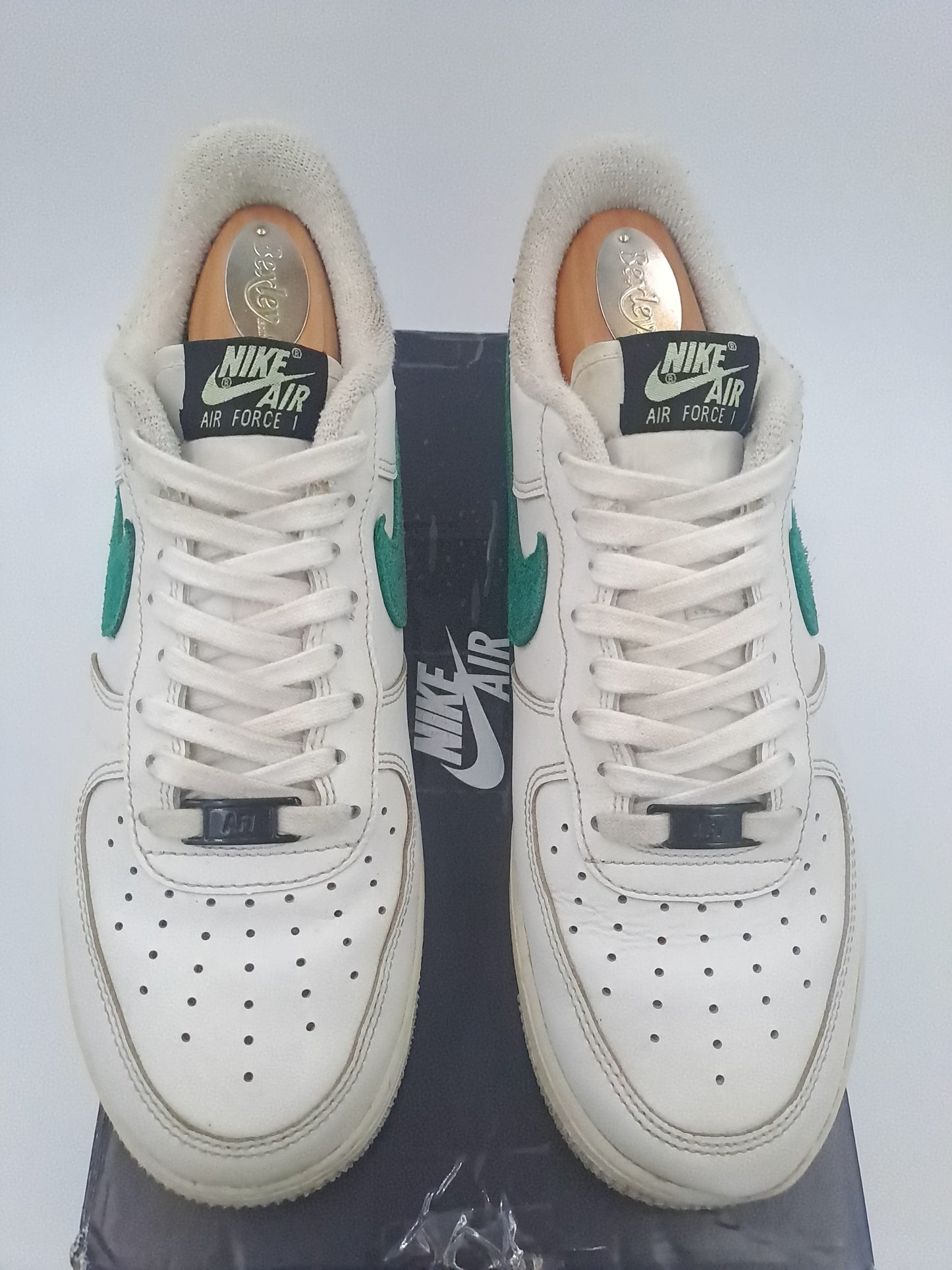 Nike Air Force 1 low malachite taille 41