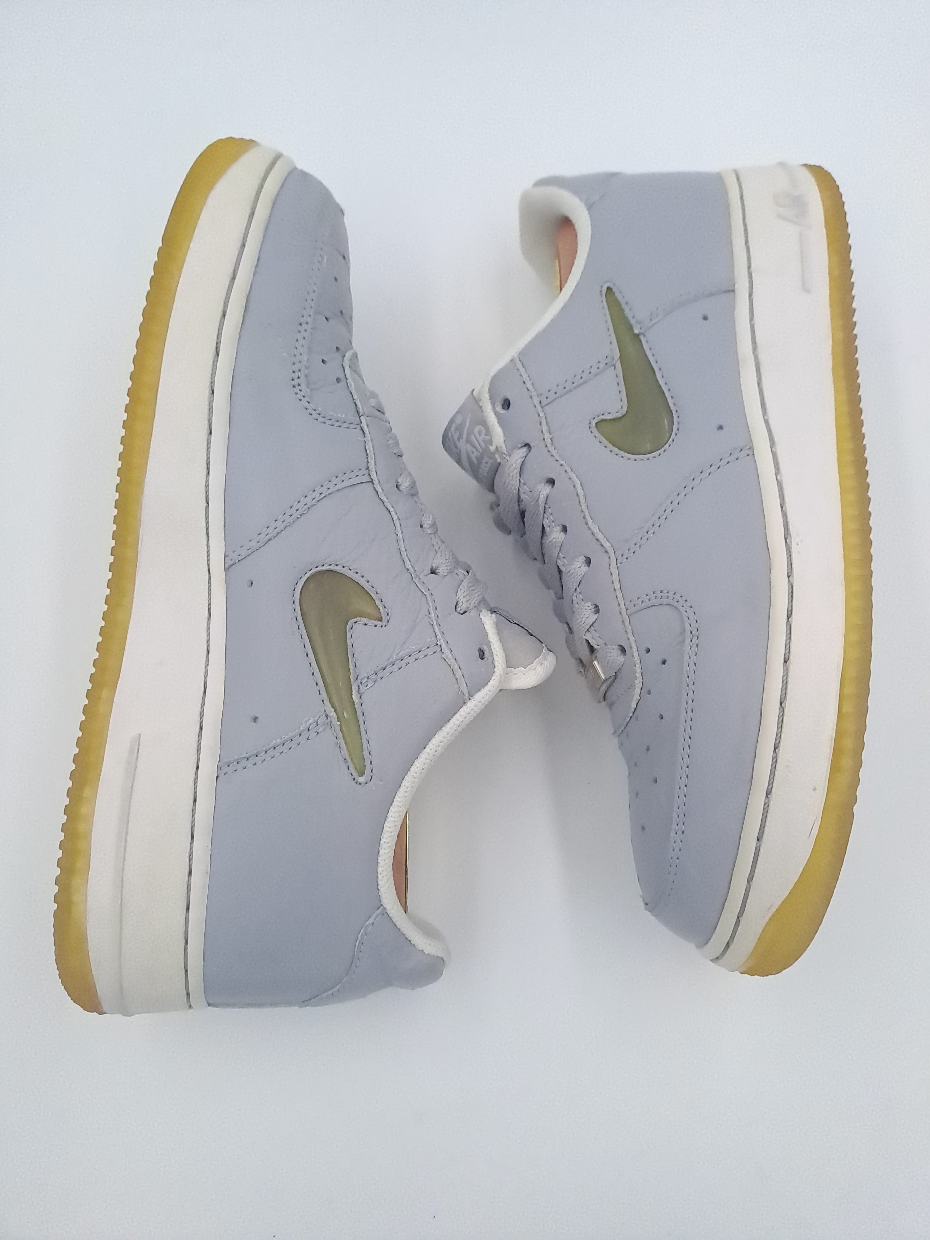 Nike air force 1 grey low deals