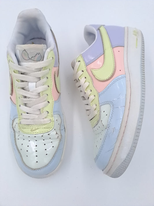 Nike Air Force 1 low easter taille 38