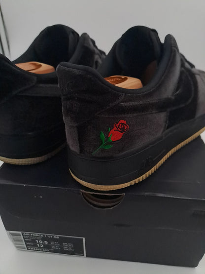 Nike Air Force 1 low Rose velvet taille 44,5